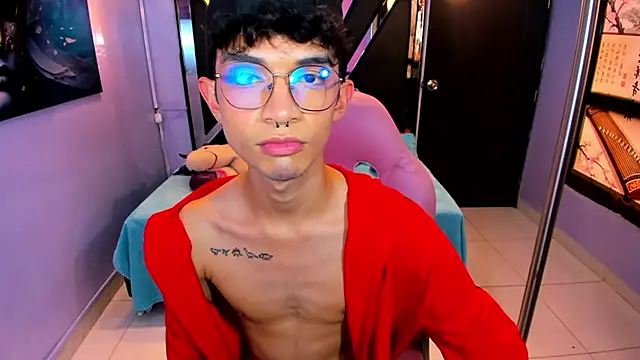 liamheatx (M young) - FUCK MY ASS AND MASTURBATION 🍆🍑