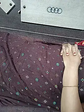 DipaliAliya webcam