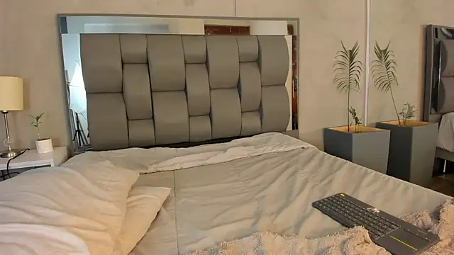 Charlie___Musk webcam