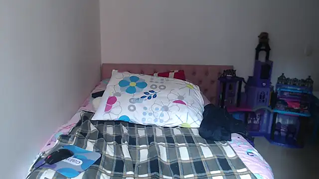 kateleyagrey webcam