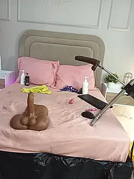 Liastarkk live cam on StripChat
