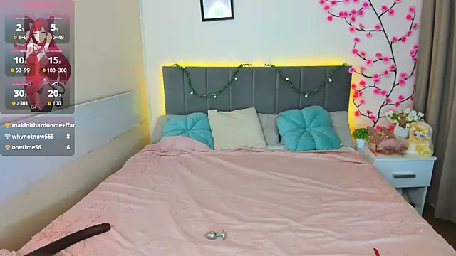DellaRows webcam