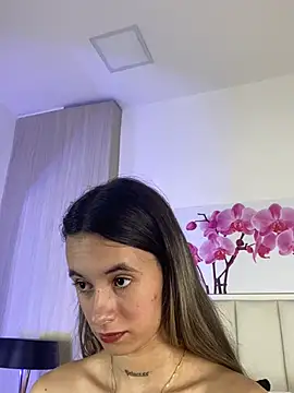 JuliaColemann live cam on StripChat