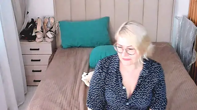 sabrinamacmarren webcam