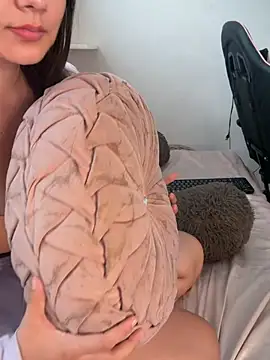 salomecute21 (F young) - rusa en las tetas