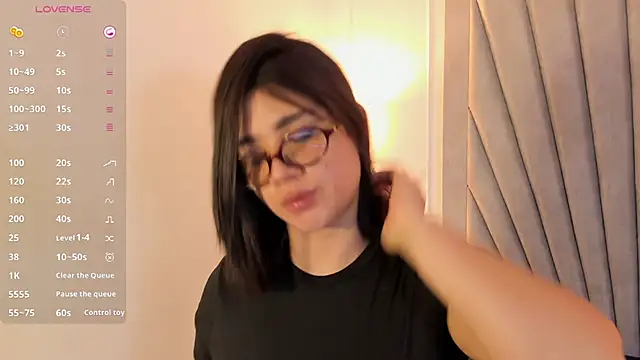 EmiilyyCooper webcam