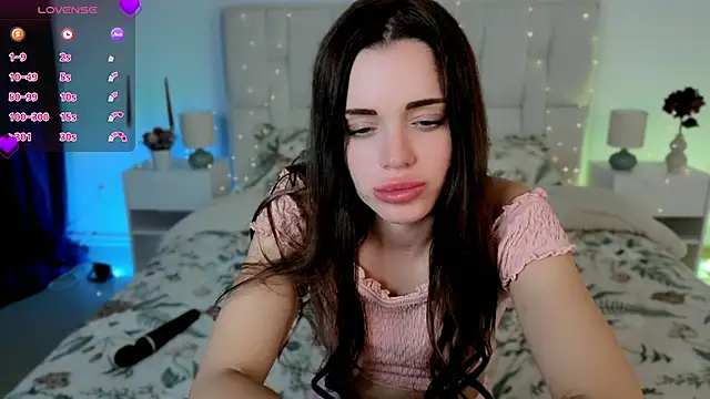 Little_cuti1e live cam on StripChat