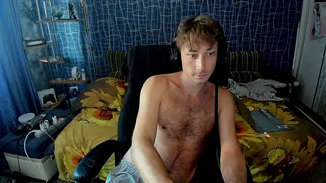 CuteBoy228 live cam on StripChat