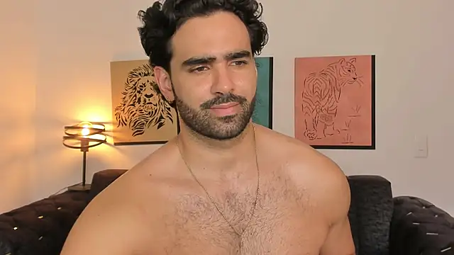 brad_martin (M young) - NAKED AND HARD DICK