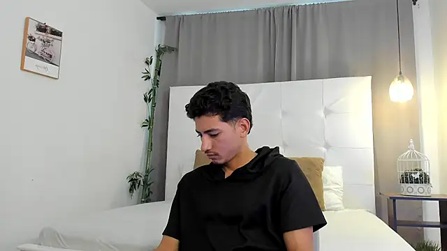 Alejo-and-Thiago webcam