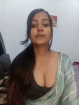 Miss-Riyasingh webcam