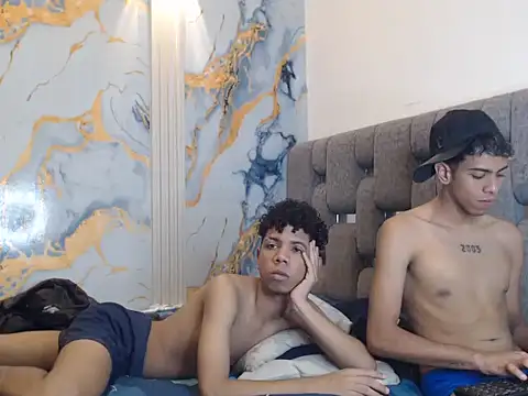 CUTE_BOYS2026 webcam