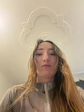 Valery_Salmons webcam