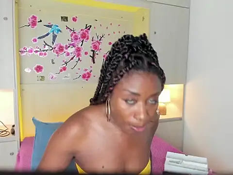 TaylorBloom webcam