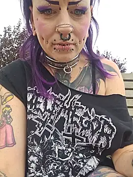 Purple_Coffin666 webcam