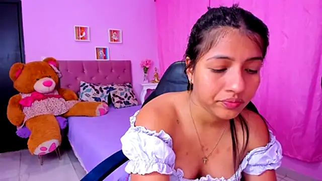 zara_cute webcam