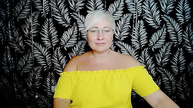Olivia_playful webcam