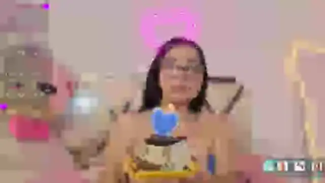 MILAH_TAY webcam