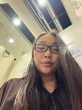 trytomakememoam webcam