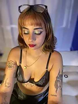 LeylaKnox webcam
