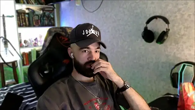 _Serious_Man webcam