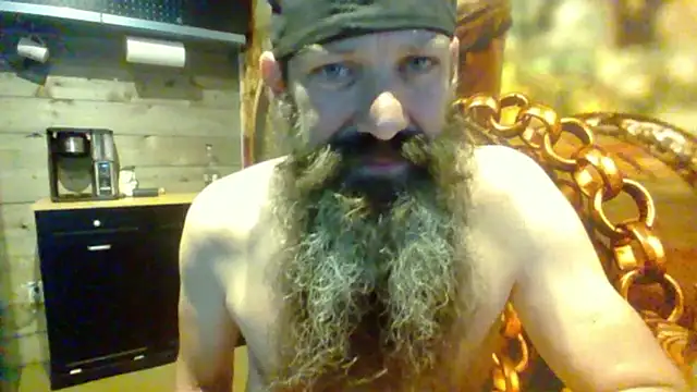 sit-on-my-beard webcam