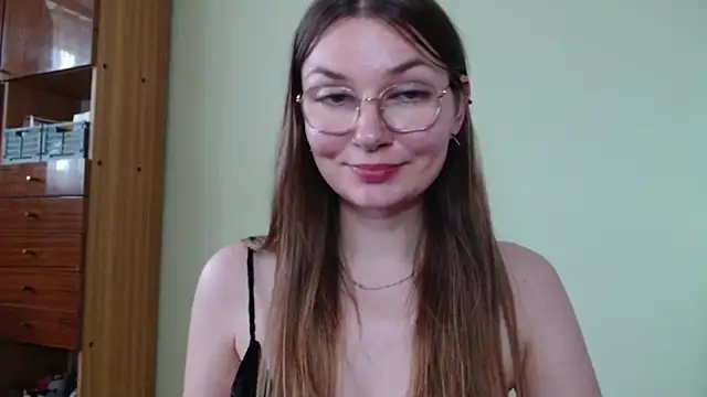 LooveELLYx webcam