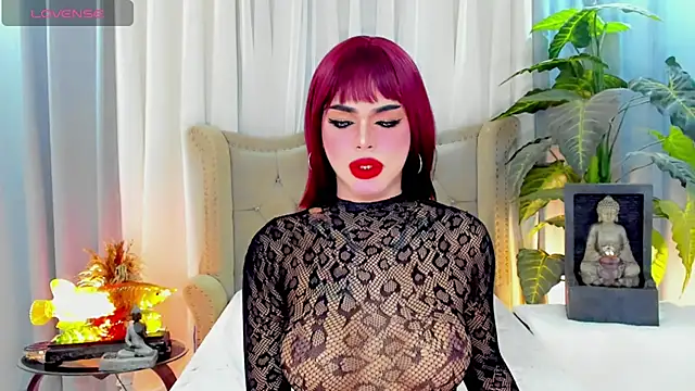 MochaliciousTransOnTop webcam