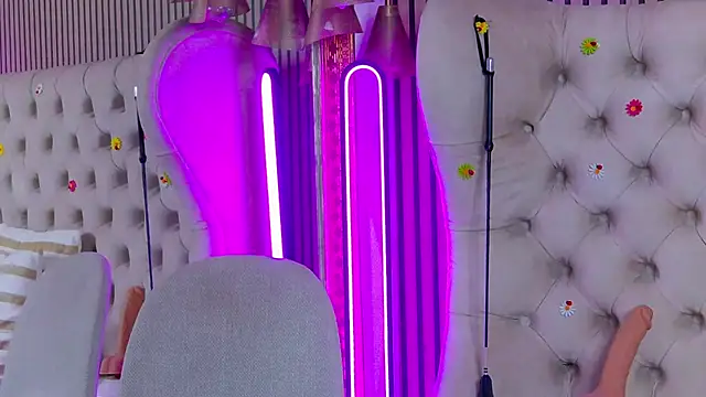 PlayfulShow webcam