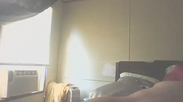 Yankeedave420 webcam