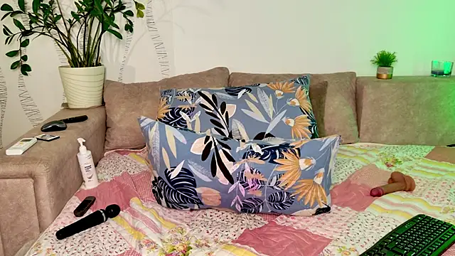 UrSexyMilf webcam