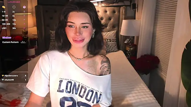 ParisianDoll webcam