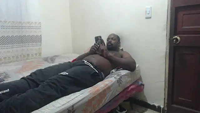 HARLEXBIGCOCK webcam