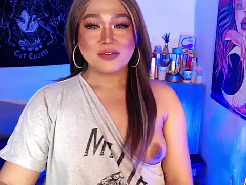 MelindaOnDuty_ webcam