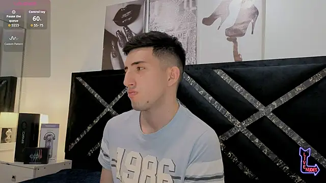 Un_Sluttyy webcam