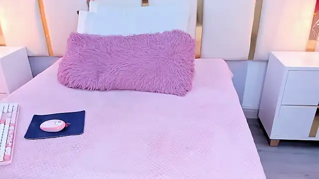 KamilaVegga webcam