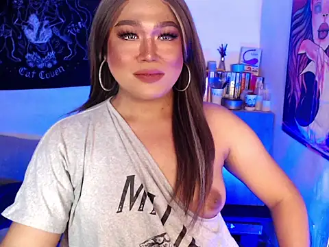MelindaOnDuty_ webcam