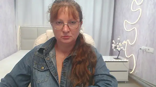 VanessaHotts webcam