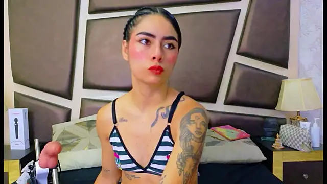 NicoleEsposito webcam