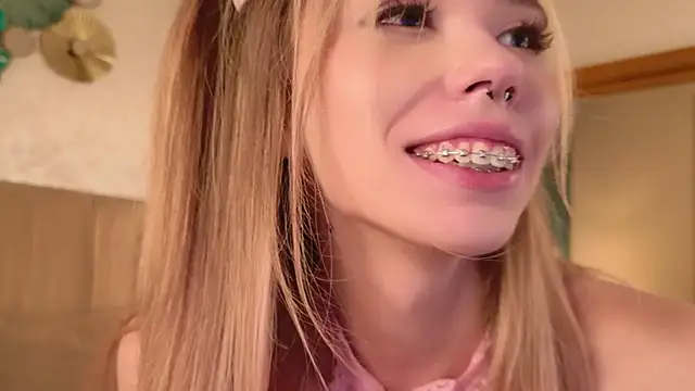 Sierra_Fane webcam
