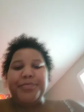 chocolate_bella webcam