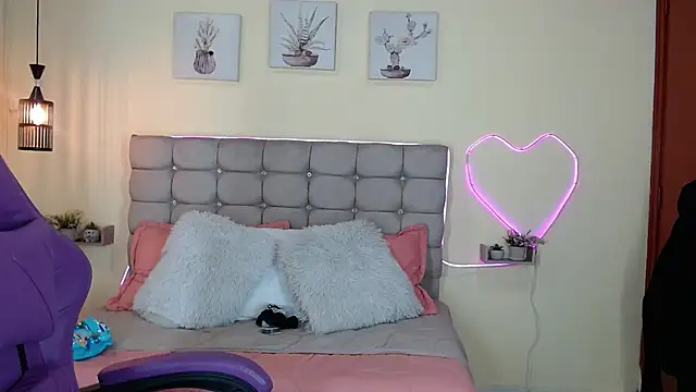 _naomi_s webcam