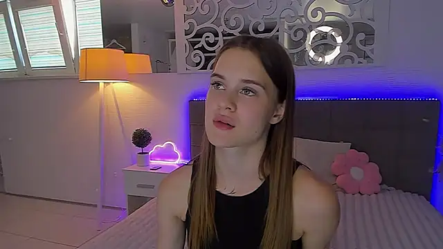 LuisaClover webcam