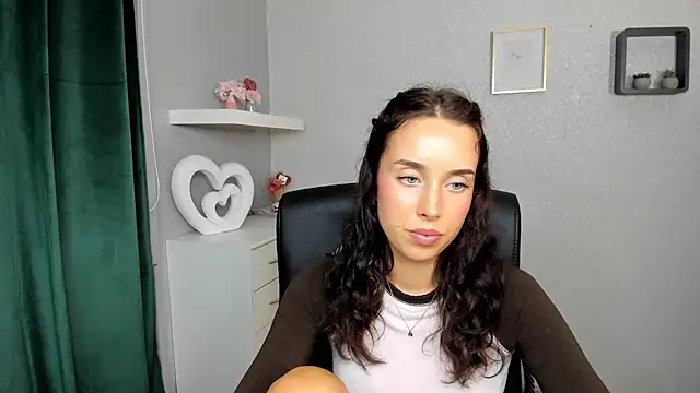 AdeleSolo webcam