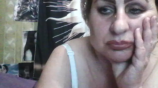 LoaqLovew webcam