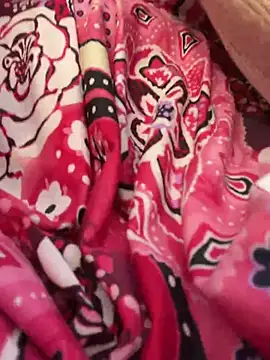 bettybutter_ webcam