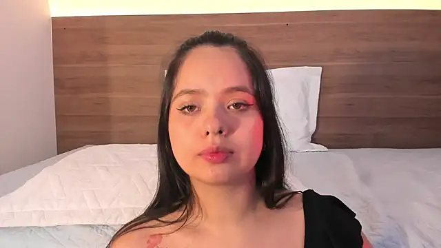 thamiina__ webcam