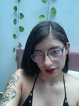 Lia_Nigth webcam