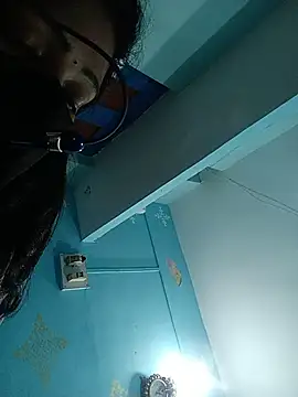 beautiful-Nisha webcam