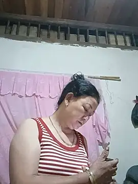 Lena_9x webcam